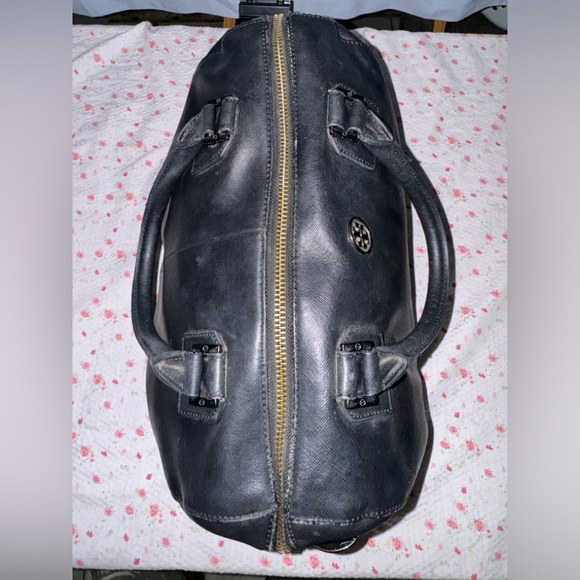 Tory Burch purse - Picture 7 of 13